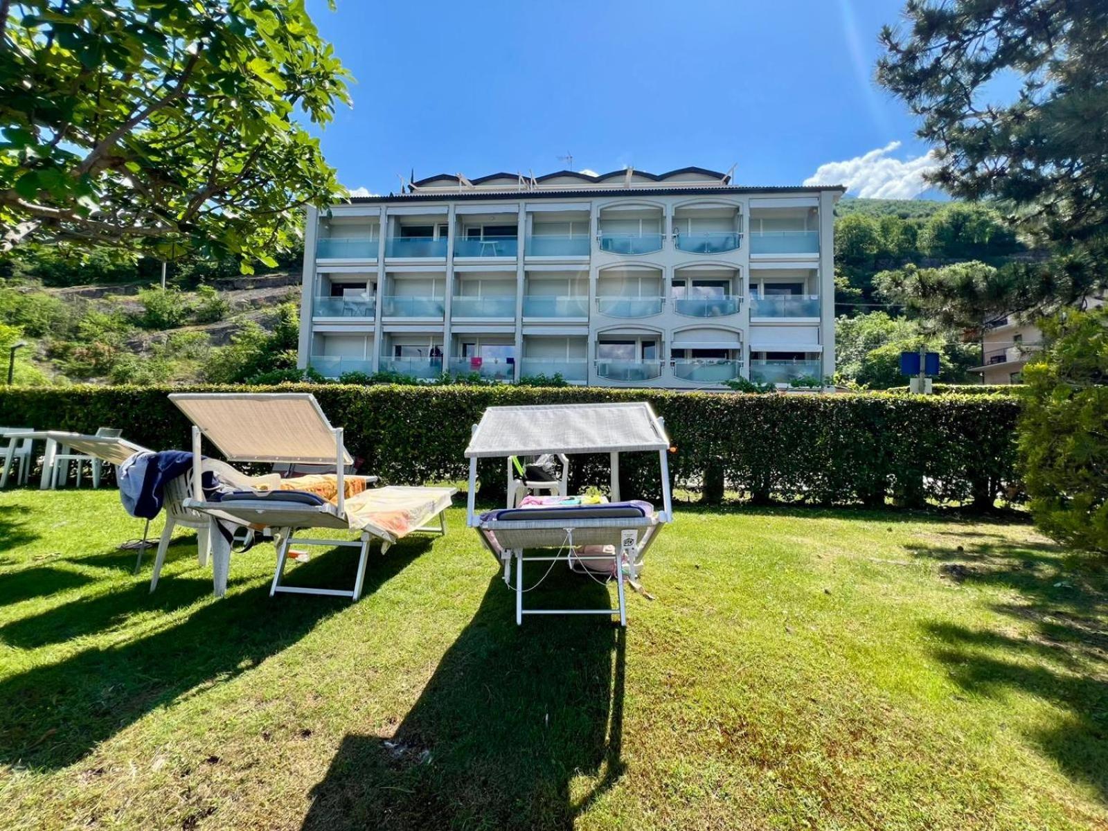 Val Di Sogno Grand View Apartment มัลเชซิเน ภายนอก รูปภาพ