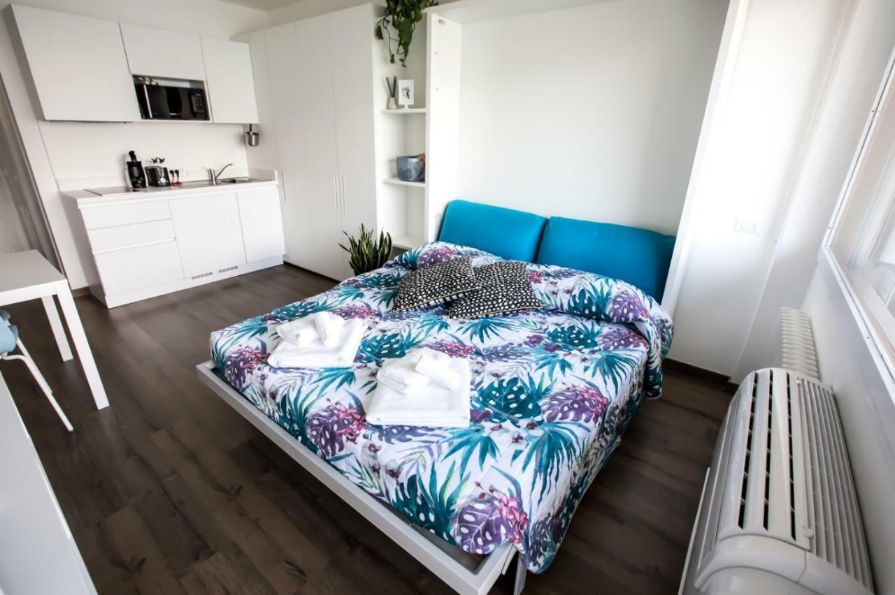 Val Di Sogno Grand View Apartment มัลเชซิเน ภายนอก รูปภาพ